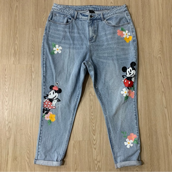 Disney Mickey Minnie Mouse flower mom jeans nwt - Picture 5 of 6